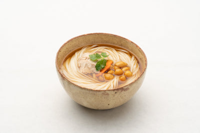 Udon con brodo di shirodashi