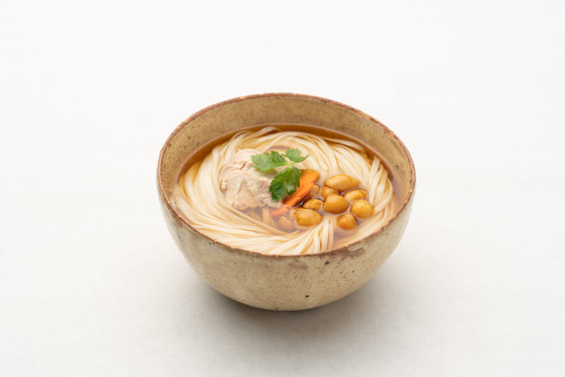 Udon con brodo di shirodashi